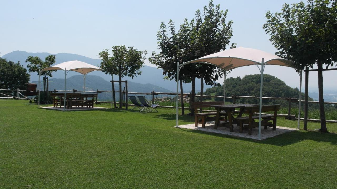Agriturismo Fattoria Monte Baldo Vista Lago Caprino Veronese Bagian luar foto