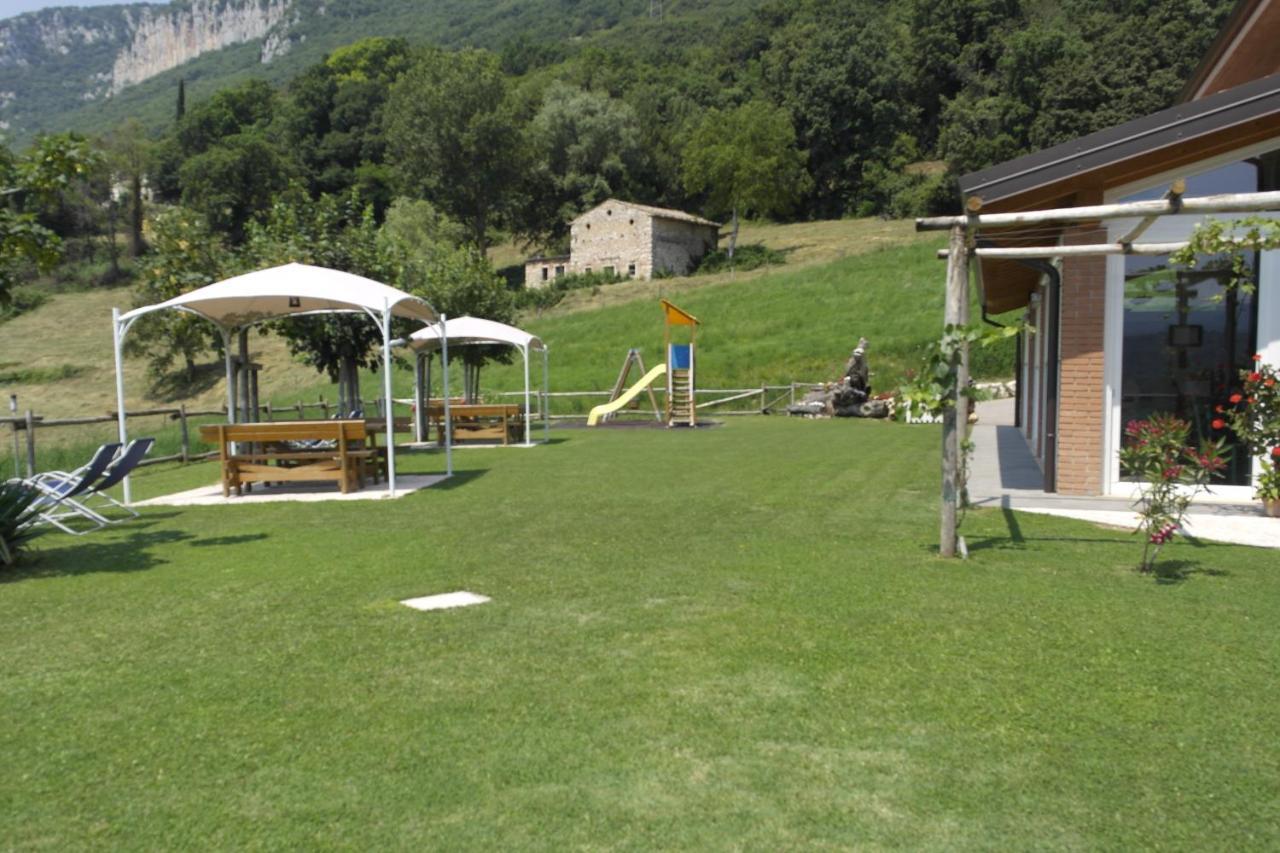 Agriturismo Fattoria Monte Baldo Vista Lago Caprino Veronese Bagian luar foto