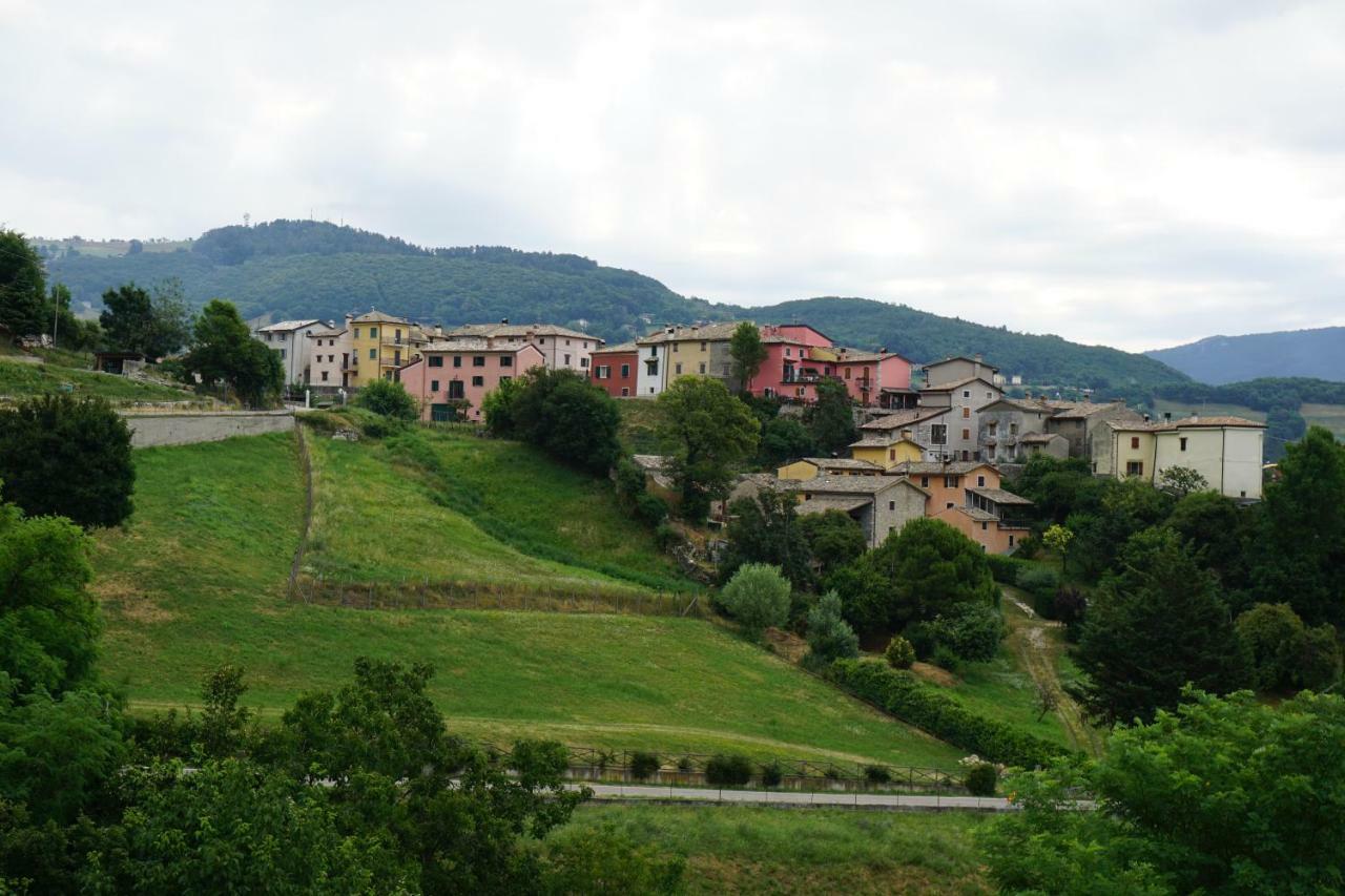 Agriturismo Fattoria Monte Baldo Vista Lago Caprino Veronese Bagian luar foto