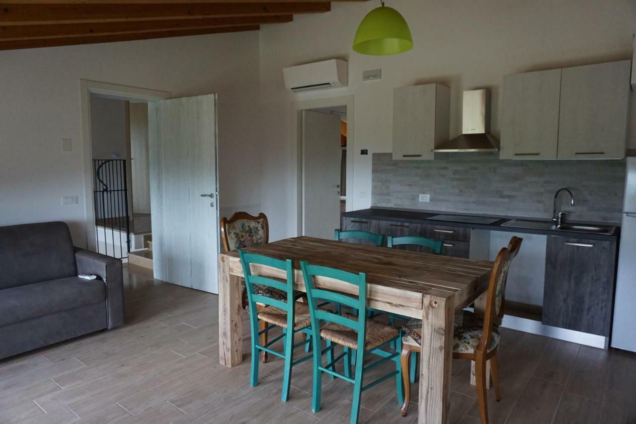 Agriturismo Fattoria Monte Baldo Vista Lago Caprino Veronese Bagian luar foto